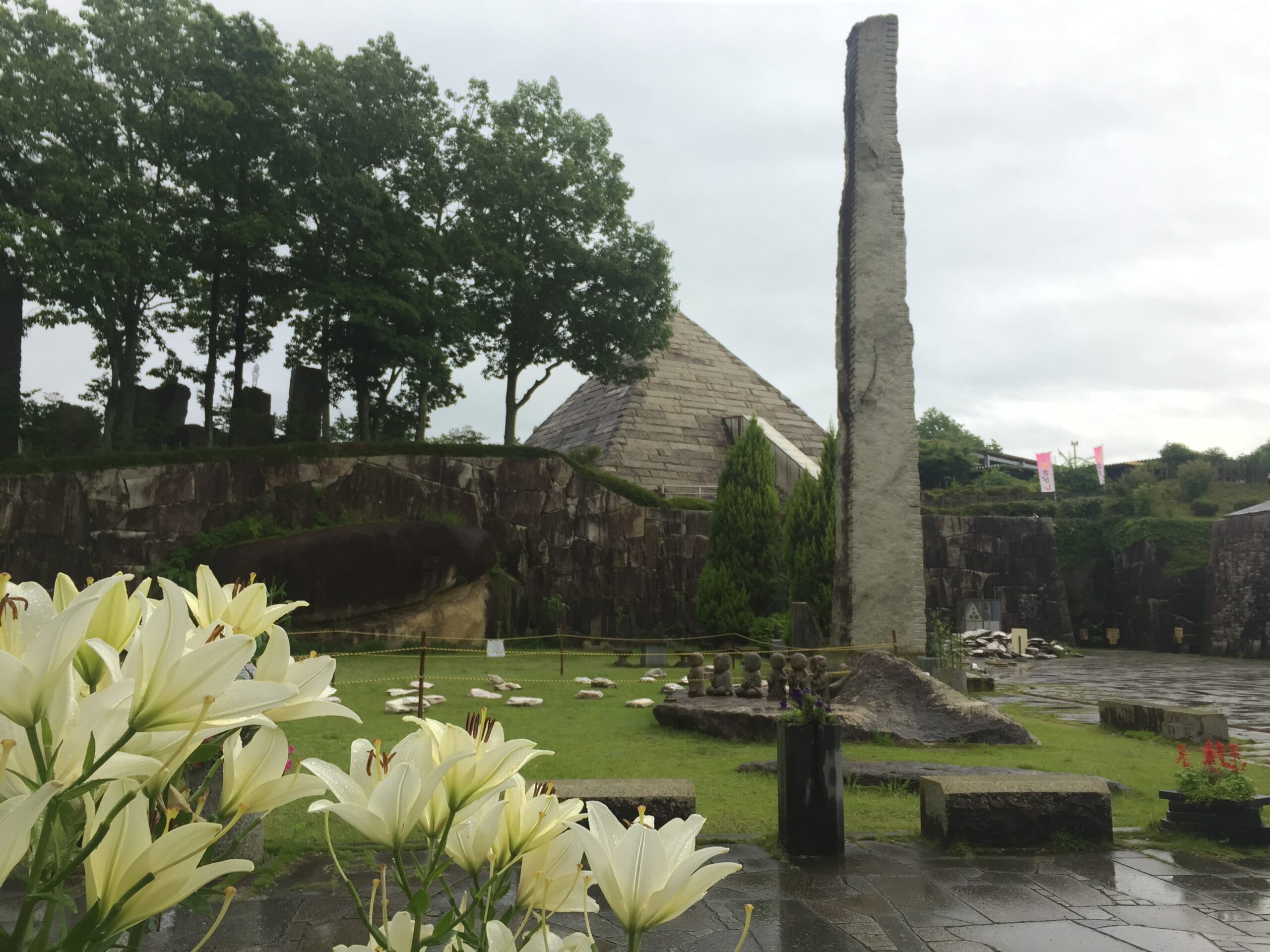 (７月１日) 宝石さがし体験は雨天も開催いたします