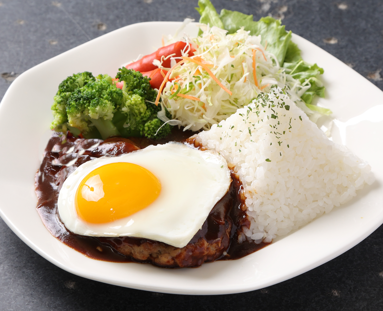ピラミッド型<br />
ロコモコ風ハンバーグライス